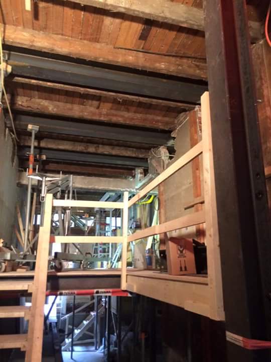 Grachtenpand-Amsterdam-1